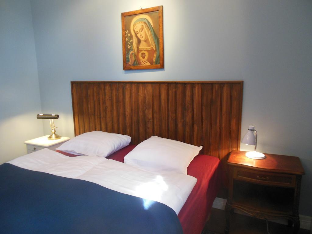 Hotel&Cafe Lanterna Nauvo Zimmer foto
